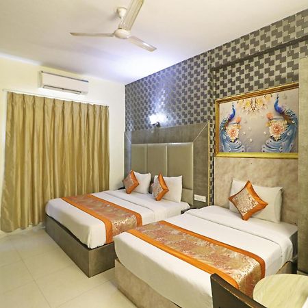 Hotel Smart Signature By Smart Group New Delhi Luaran gambar