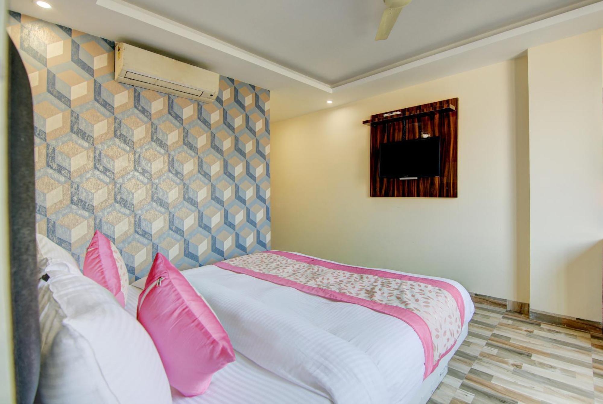 Hotel Smart Signature By Smart Group New Delhi Luaran gambar