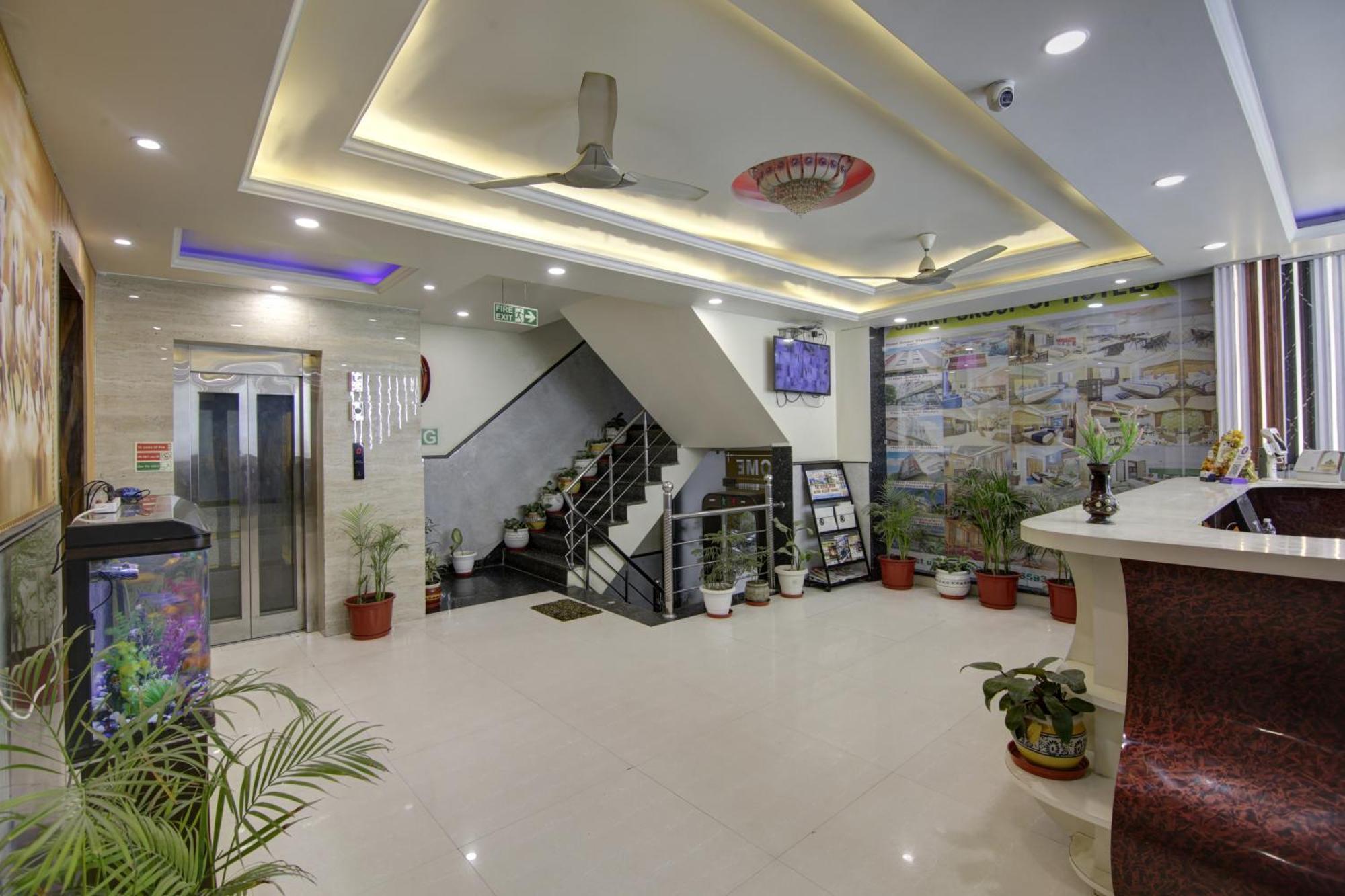 Hotel Smart Signature By Smart Group New Delhi Luaran gambar