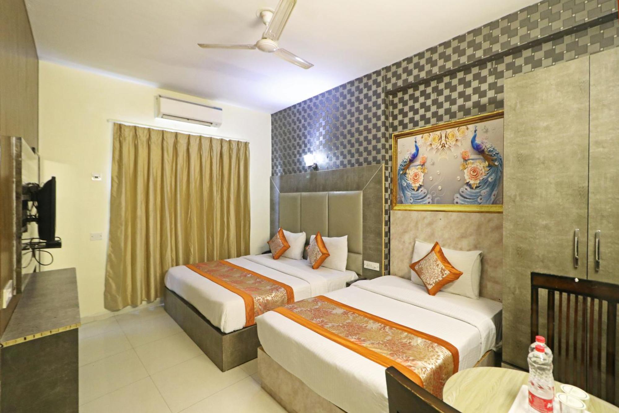 Hotel Smart Signature By Smart Group New Delhi Luaran gambar