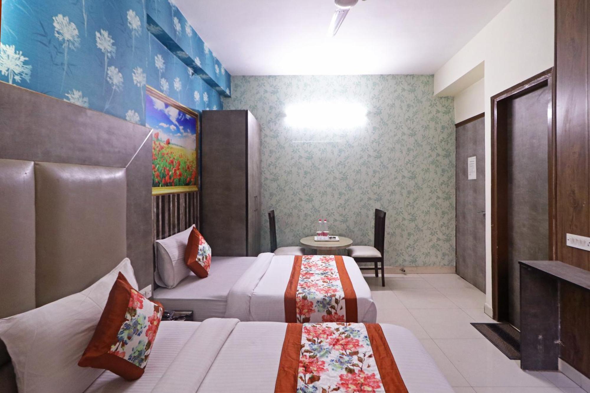 Hotel Smart Signature By Smart Group New Delhi Luaran gambar